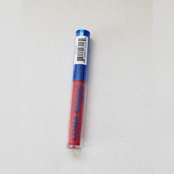 💃Luna Magic Matte Red Lipsticks/ Gostosa🌴 - Picture 2 of 4